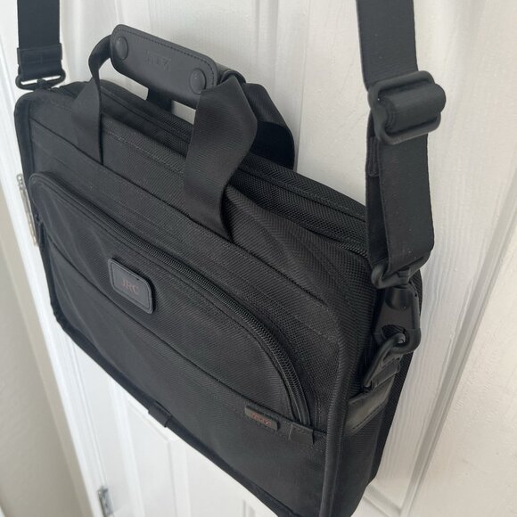 Tumi Briefcase Laptop Shoulder Bag Black Ballistic Nylon Carry On Shoulder Strap - Picture 6 of 16